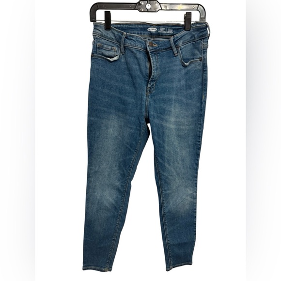 Old Navy Women's Skinny Jeans in Blue - Picture 1 of 4
